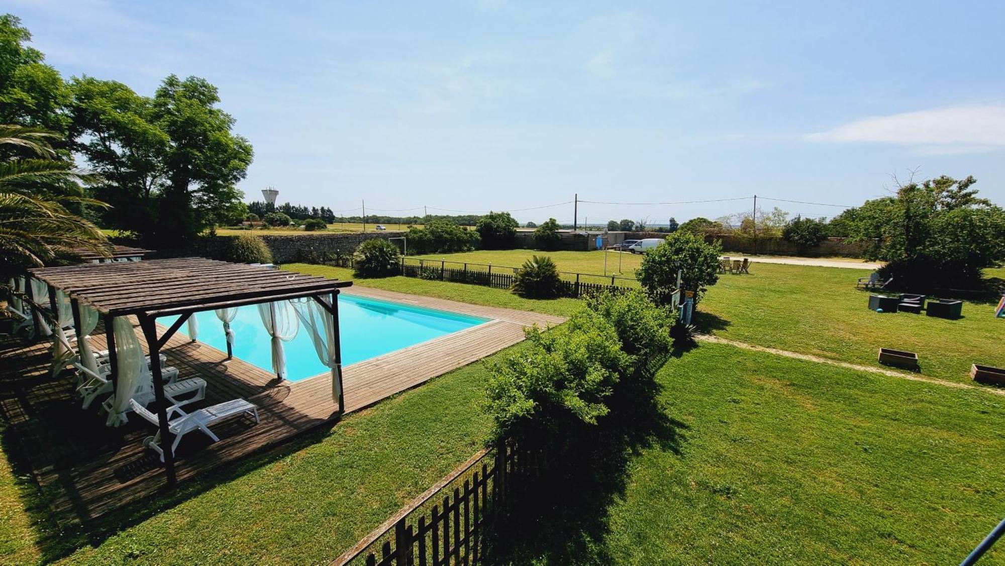Domaine De Rochebonne Βίλα Saint-Just-Luzac Εξωτερικό φωτογραφία