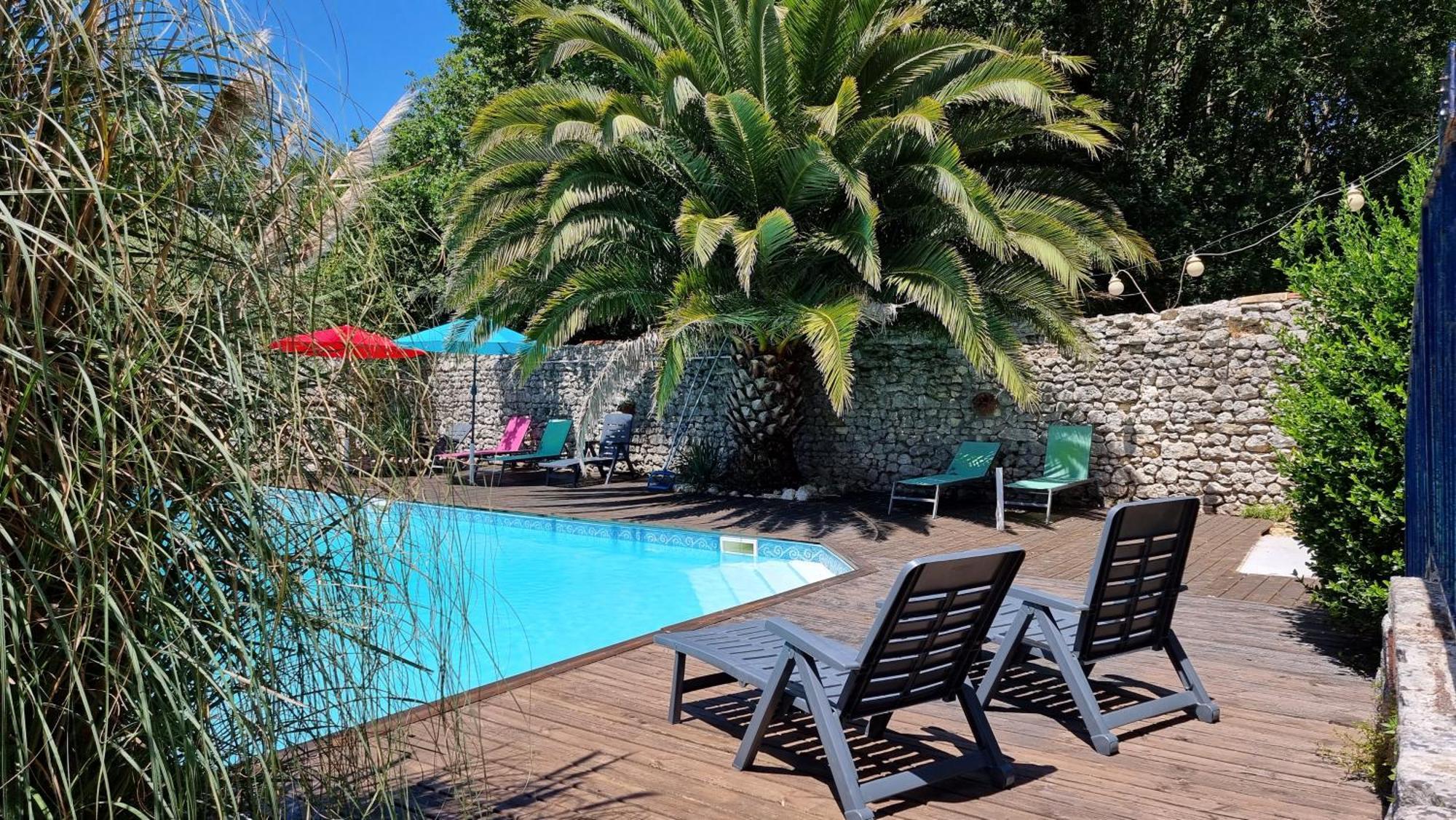 Domaine De Rochebonne Βίλα Saint-Just-Luzac Εξωτερικό φωτογραφία